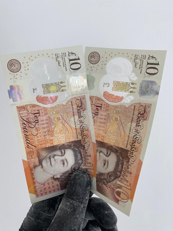 £ 10 Pounds